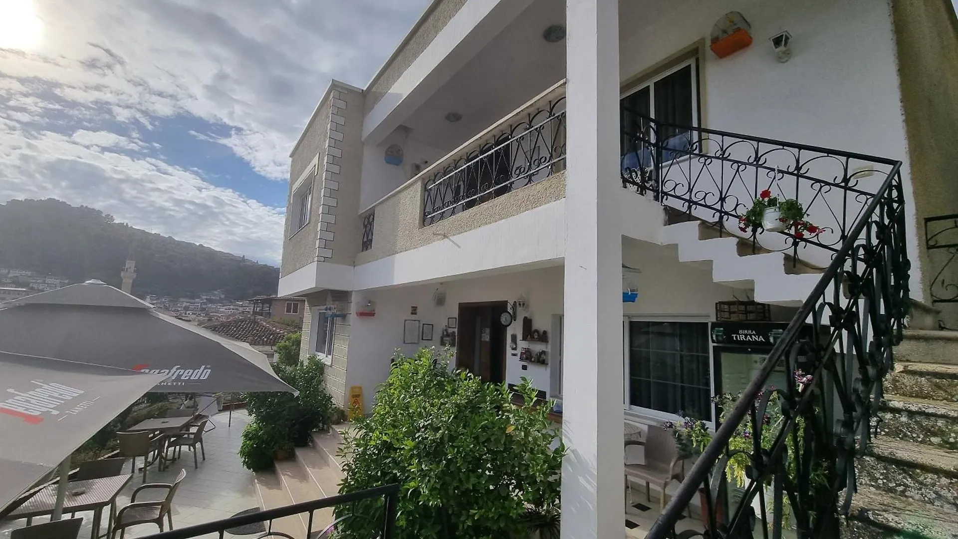 Hotel Vila Twix Berat